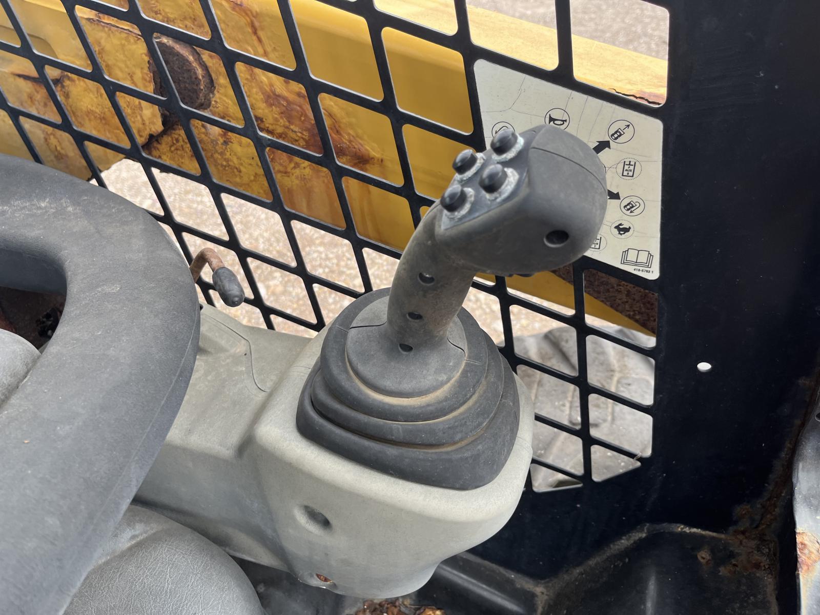 ./imagenes/INVOICE/2019/18177/CATERPILLAR 242D (7).JPG